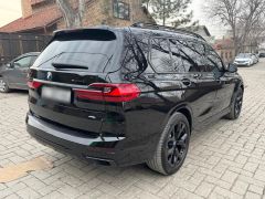 Фото авто BMW X7