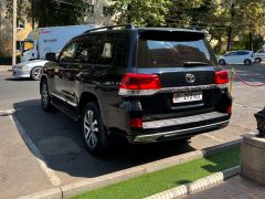 Сүрөт унаа Toyota Land Cruiser