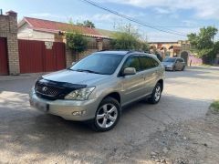 Photo of the vehicle Lexus RX