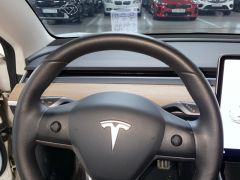 Photo of the vehicle Tesla Model 3