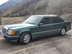 Фото авто Mercedes-Benz W124