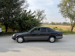 Сүрөт унаа Mercedes-Benz W124