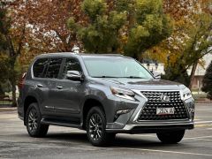 Photo of the vehicle Lexus GX