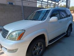 Photo of the vehicle Lexus GX