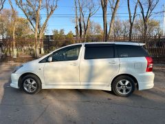 Фото авто Toyota Wish