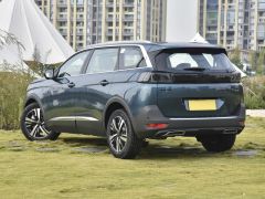 Сүрөт унаа Peugeot 5008