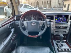 Сүрөт унаа Lexus LX