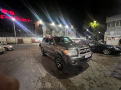 Фото авто Toyota Sequoia