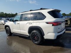 Сүрөт унаа Toyota Sequoia