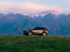 Сүрөт унаа Toyota RAV4