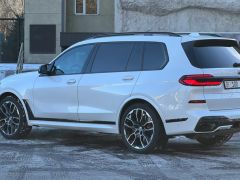 Photo of the vehicle BMW X7