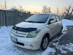 Сүрөт унаа Toyota Ist