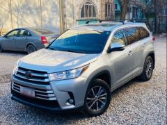 Photo of the vehicle Toyota Highlander