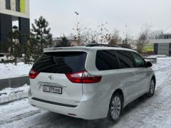 Фото авто Toyota Sienna