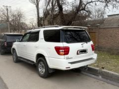 Сүрөт унаа Toyota Sequoia