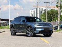 Photo of the vehicle Lynk &amp; Co 8