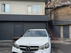 Фото авто Mercedes-Benz E-Класс