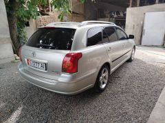 Сүрөт унаа Toyota Avensis