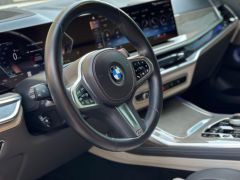 Photo of the vehicle BMW X7