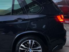 Photo of the vehicle BMW X5