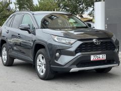 Сүрөт унаа Toyota RAV4