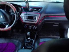 Сүрөт унаа Kia Rio