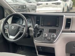 Сүрөт унаа Toyota Sienna