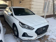 Photo of the vehicle Hyundai Sonata