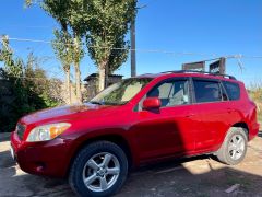 Сүрөт унаа Toyota RAV4