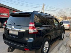 Сүрөт унаа Toyota Land Cruiser Prado