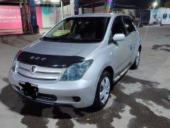 Photo of the vehicle Toyota Ist