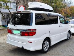 Фото авто Toyota Alphard