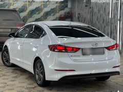 Фото авто Hyundai Elantra