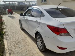 Сүрөт унаа Hyundai Solaris