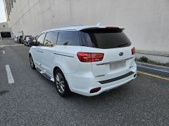 Фото авто Kia Carnival