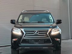 Photo of the vehicle Lexus GX