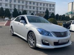 Сүрөт унаа Toyota Crown