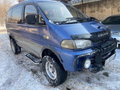 Сүрөт унаа Mitsubishi Delica