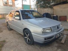 Photo of the vehicle Volkswagen Vento