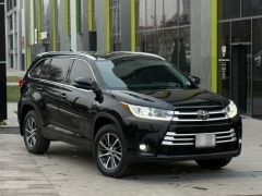 Photo of the vehicle Toyota Highlander