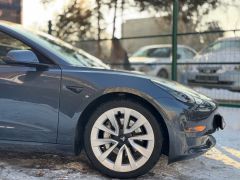 Photo of the vehicle Tesla Model 3