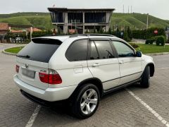 Photo of the vehicle BMW X5