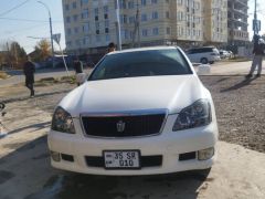 Photo of the vehicle Toyota Crown