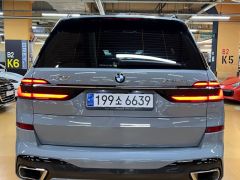 Фото авто BMW X7