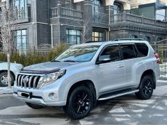 Сүрөт унаа Toyota Land Cruiser Prado