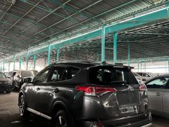 Сүрөт унаа Toyota RAV4