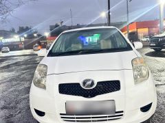 Сүрөт унаа Toyota Vitz