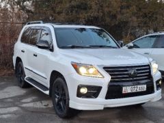 Photo of the vehicle Lexus LX