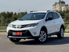 Сүрөт унаа Toyota RAV4