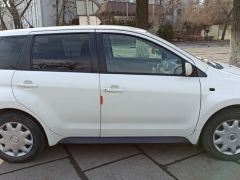 Фото авто Toyota Ist